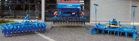 Parallelogram-mounted double disc coulters, with depth guidance rollers, guarantee accurate seed depth even at high speeds.