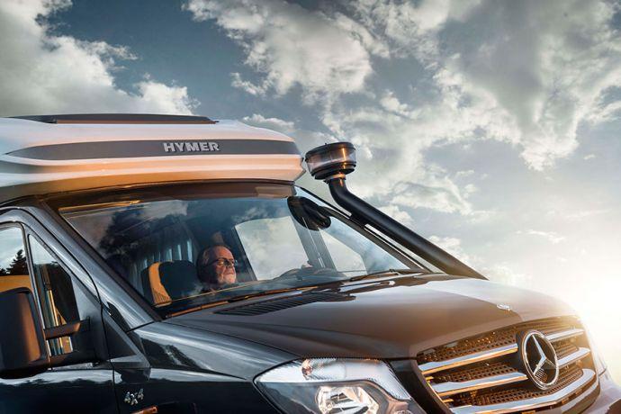 Activating the four-wheel drive gives the HYMER ML-T more traction, directional control and pulling power, giving it the same optimal performance as a regular SUV.