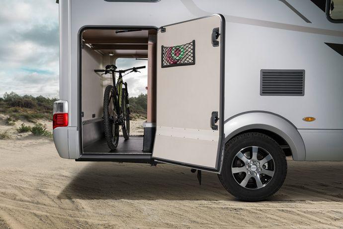 the HYMER ML-T 570 60 Edition anniversary model offers impressive loading