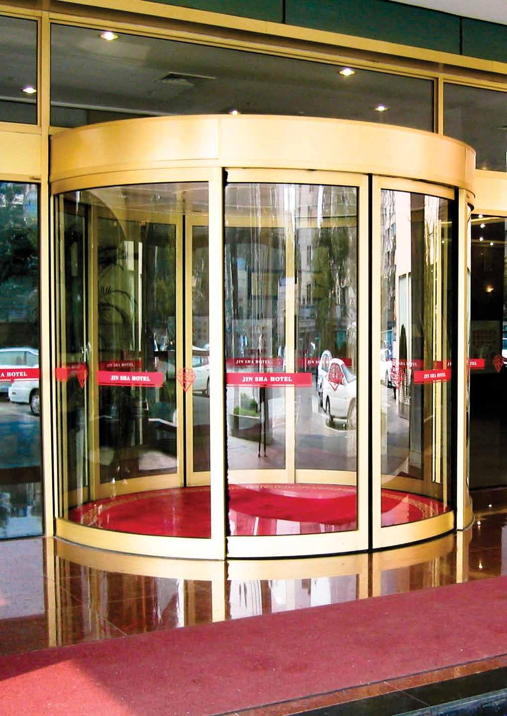 Kc1000 Curved sliding Few entrance solutions, where space is limited, can provide a better, aesthetically pleasing door than the KC1000.