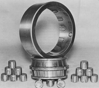 5. BEARINGS STORAGE AND HANDLING Having in view the execution precision of bearings, an adequate storage, handling and a correctly executed mounting is required.