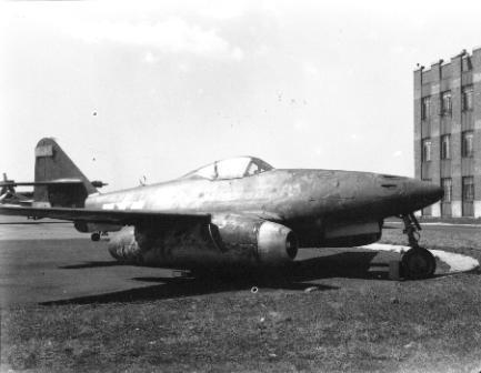 Messerschmitt Me-262 span: 40 11, 12.47 m length: 34 10, 10.62 m. engines: 2 BMW 003 max. speed: 540 mph, 869 km/h (Source: USAAF?
