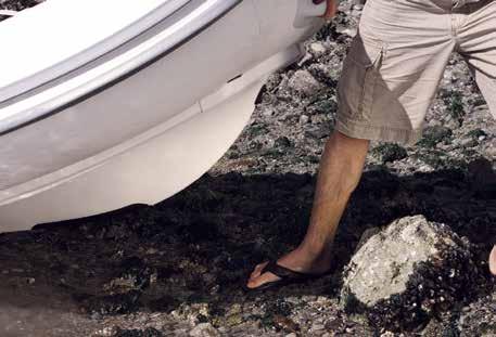 ALUMINUM HULL 1- Year Warranty Impact can permanently dent the hull Scratches are visible & allow for corrosion over time Extremely jarring & uncomfortable ride Lightweight material Expensive HEYTEX
