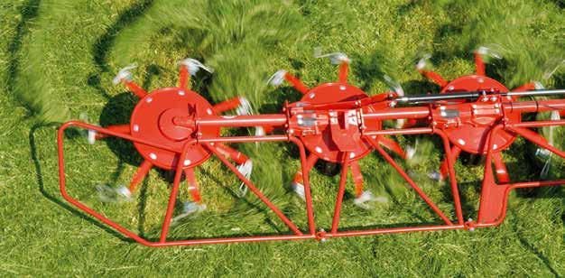 LELY SPLENDIMO LELY LOTUS Lely Lotus 900 and 1020 simple yet rugged machines ensuring plenty of output Both tedders are