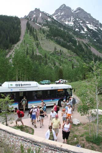 RFTA Overview RFTA provides the following types of transit services: VelociRFTA BRT service in the Hwy 82 corridor Regional commuter services in the Hwy 82 & I 70 corridors Municipal transit services