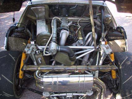 Seite 2 von 5 Torque: 200 ft/lbs @ 5000 rpm Induction: Forced (Roots Supercharger -.6-.9 bar boost) Engine Specifications (Evo II): Engine: 2111cc Inline 4 cylinder Bore: 86.
