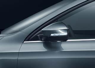 11 EXTERIOR SIDE-VIEW MIRRORS The body-colour electrically adjustable exterior mirrors and