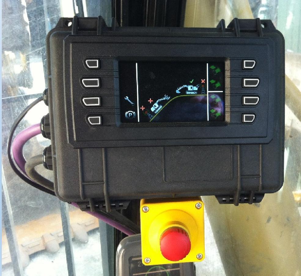 DUAL REAL-TIME INTERCHANGEABLE DISPLAYS Quick 5 minute interchange for multi machine applications Real time monitoring of: Rope