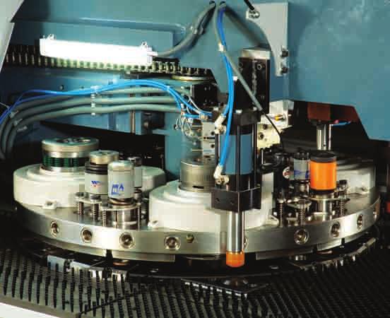Advanced ram positioning control by closed loop hydraulic Hartmann Lale, table axis drive by Siemens servo motors acquire ± 0, positioning accuracy and ± 0,5