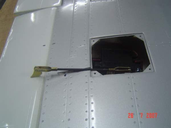 When satisfied with the fit, epoxy three point hinges (ailerons) and 3 point hinges (flaps) to the wing s trailing edge.