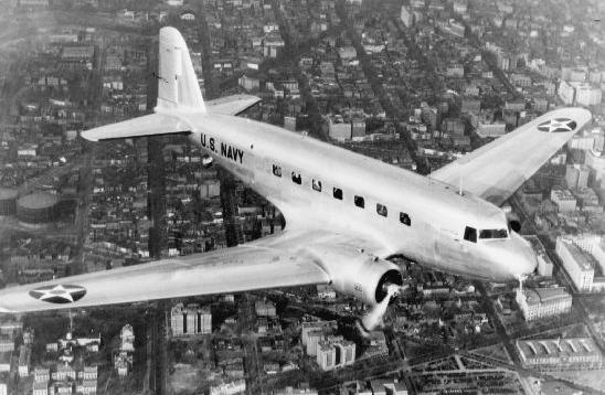 R2D Douglas DC-2 span: 85', 25.91 m length: 61'6", 18.75 m engines: 2 Wright R-1820-12 max.