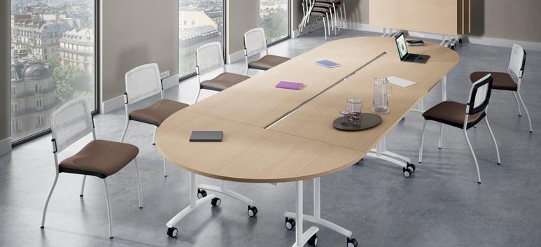 196 SharedSpaces / MeetingTables Folding tables 25 mm thick high-density melamine tops with a 2 mm thick strip of ABS edge banding rounded at the top and bottom, finish matching the tops.