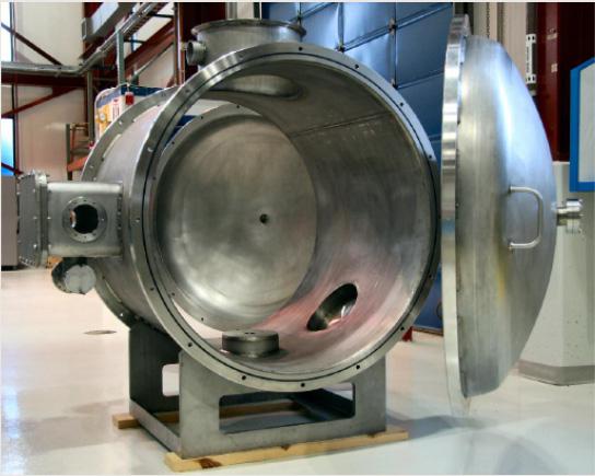 FNAL Test Cryostat and SSR1 325MHz Cryomodule