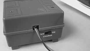 CHARGE THE MOTOR BATTERY NOTE: DO NOT CHARGE THE AIRPLANE S BATTERY UNLESS IT HAS BEEN FULLY DISCHARGED.