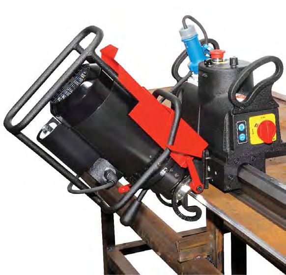 ABM28 AUTO-FEED PORTABLE BEVELLING MACHINE The ABM28 is an automatic track feed bevelling machine designed for milling edges of plates up to 35mm thick with the standard equipment supplied, and up to