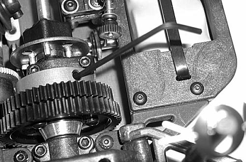 By adjusting the front and rear diffs, you can control the amount of steering. See page 7 for a helpful chart explaining diff settings and their results.