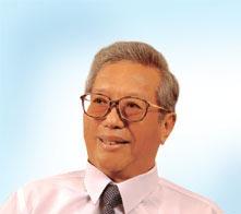 profile of directors profil para pengarah Y M Raja Dato Seri Abdul Aziz bin Raja Salim 66, Malaysian Warganegara Malaysia Non-Executive Director Pengarah Bukan Eksekutif (independent) (bebas) Y M