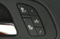 8 Getting to Know Your Tahoe/Suburban Heated Seats To operate the heated seats, the engine must be on. The heated seat operation turns off when the ignition is turned off.