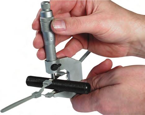 SECTION 8 - NUTS, WASHERS, SCREWS & STUDS THREAD MEASURING PARALLELS The thread measuring parallels represent what is probably the simplest and most flexible method of checking the EFFECTIVE DIAMETER