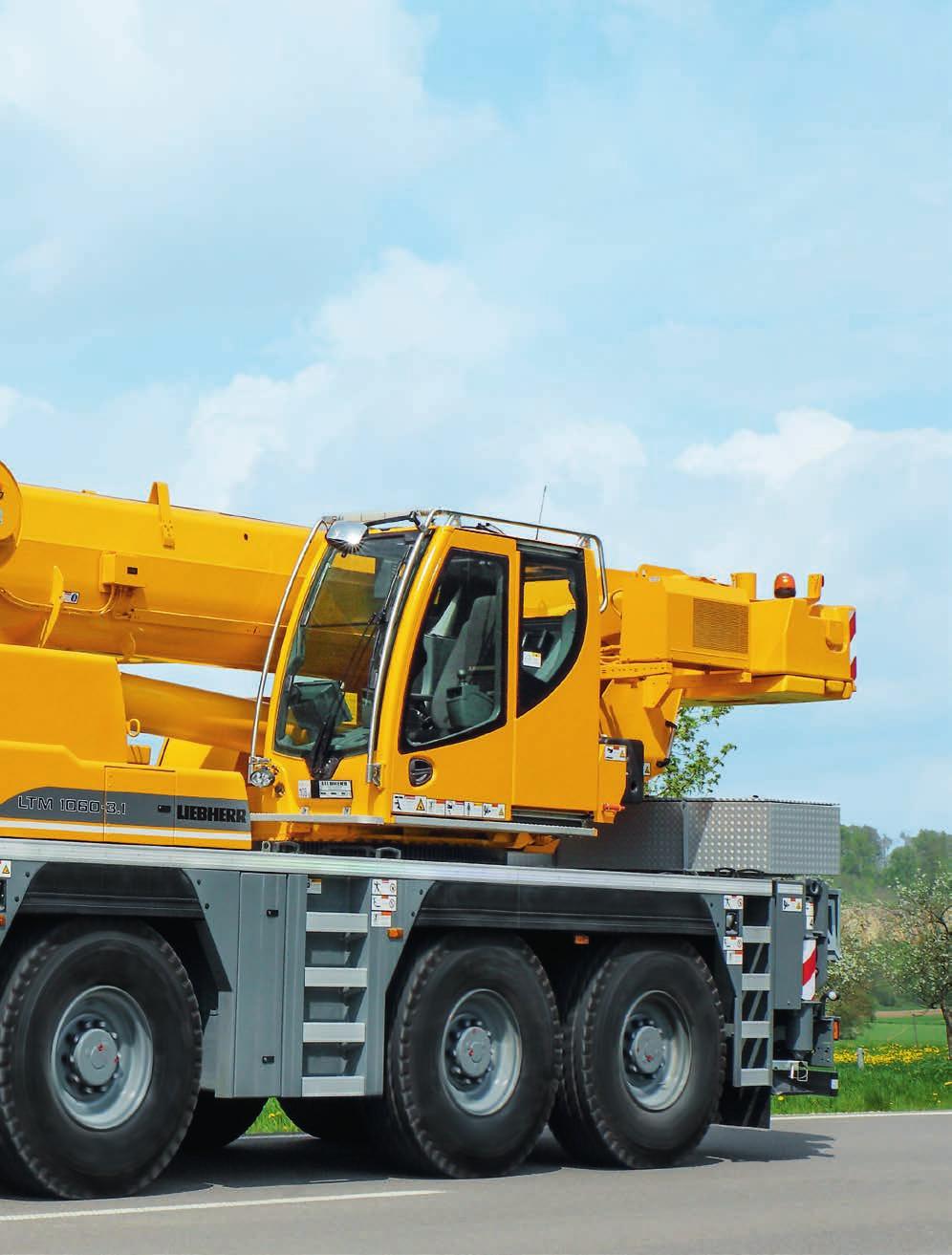A long telescopic boom, high capacities, an extraordinary mobility as well as a comprehensive comfort and safety configuration distinguish the mobile crane LTM 1060-3.1 from Liebherr.