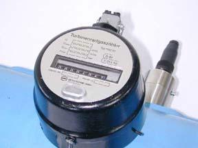 INSTALLATION AND COMMISSIONING Types of totalizers The RMG turbine meter can be fitted with different totalizers.