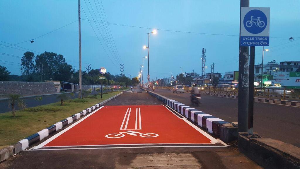 BICYCLE TRACK 5 meter wide, 10 km long cycle track