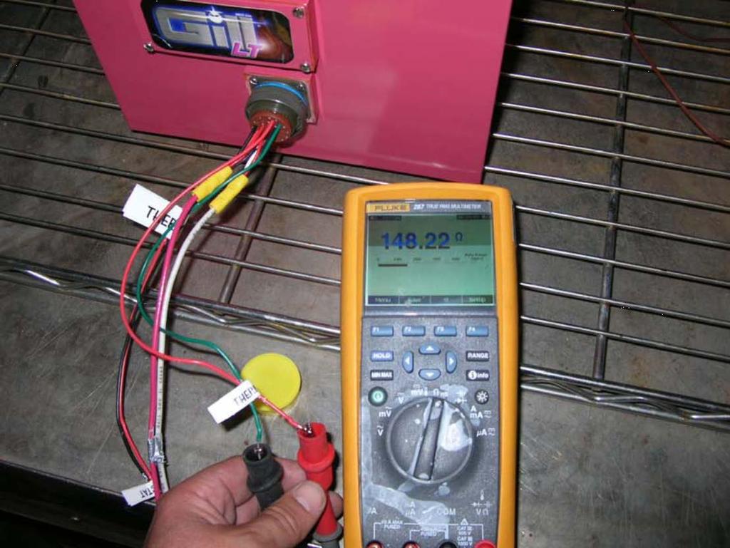 Figure 6: Verification of Heater Blanket Connection Pins MNP-RSF 6.4.3 To verify operation of thermostat, use recommended spray (see Appendix B) to provide the required cooling.