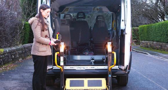 Accessibiity & Safety 4 Access The FexiLite minibus is avaiabe with a wide choice of accessibiity features.