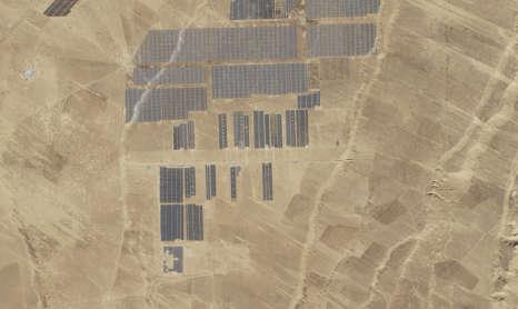 India 2016 Solar Star (I ja II) 579 USA 2015 Topaz Solar Farm 550 USA 2014 Copper Mountain Solar Facility 550 USA 2015 Desert Sunlight Solar Farm 550 USA 2015 Huanghe