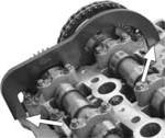 For loosening the injection pump sprocket from the shaft when dismounting an injection pump.