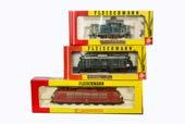 complete with motorised tender, unpainted, both in original boxes, G-VG, boxes G (2) 40-60 198.
