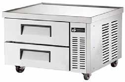 against spills Easily accessible condenser coil for cleaning CB-72 Each drawer fits: 36" drawered chef base fits one full size pan or three 1/6 size food pans; 52" drawered chef base fits three full