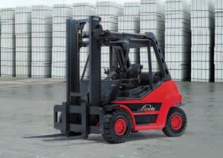 114 Stacking Diesel and LPG Forklift Trucks Capacity 5000 8000 kg H50, H60, H70, H80, H80/900, H80/1100 SERIES 396 With a capacity range from 5000 up to 8000 kg this is the largest truck in an