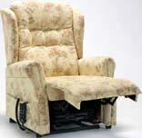 riserrecliner and a two seater sette.