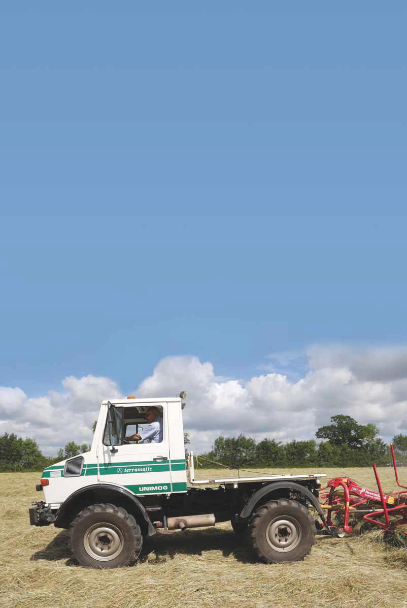 Partly due to the Unimog s diversification away from its original intended farming role, Mercedes-Benz developed the MB-trac using some Unimog design features and components.