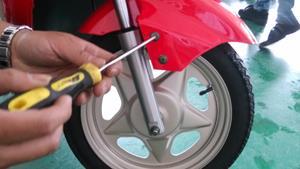 Recmmended tire pressure is between 35 45 PSI. We d nt recmmend filling tire t 45 psi.