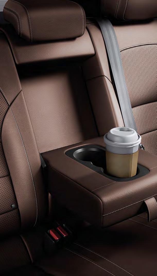Out of the ordinary space If there is one feature that sums up Koleos total comfort, it s the room for occupants sitting in the back. The Renault Koleos has abundant rear passenger leg room.