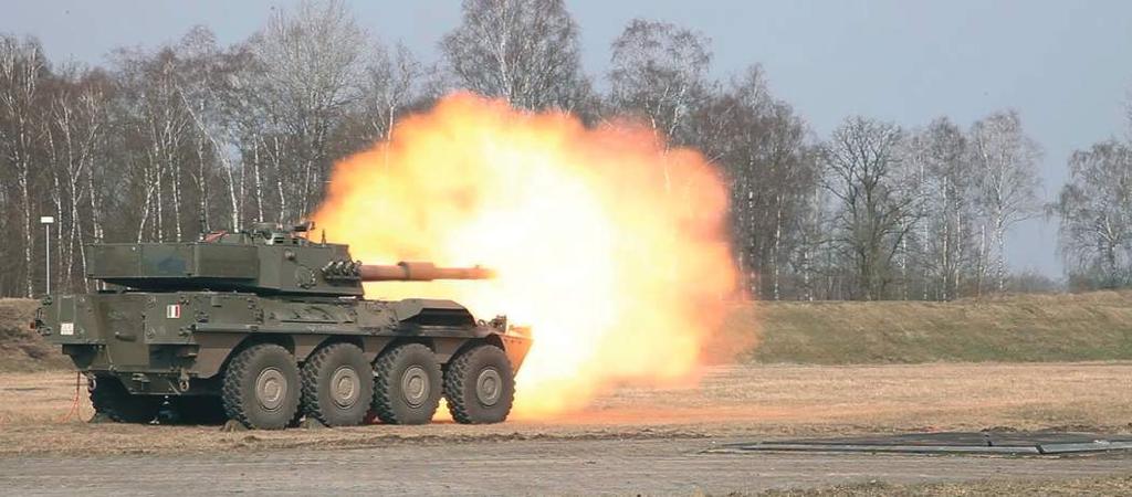 The Centauro 120 mm prototype pictured at Rheinmetall s Unterluess shooting range, during tests carried out to verify compatibility with the whole range of 120 mm ammunition.