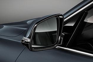 4 [ 02 ] Interior and driver-side exterior mirrors with automatic anti-dazzle function, including fold-in