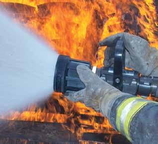 The nozzle is capable of operating efficiently at pressures as low as 50 psi (3.5 bar) to reduce firefighter fatigue, or up to 100 psi (7 bar) for maximum flow.