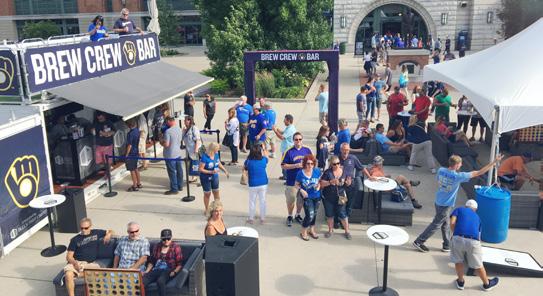 TAIL FACILITIES (CONT.) NEW! BREW CREW BAR Take your Brewers tailgate to the next level at the new Brew Crew Bar.