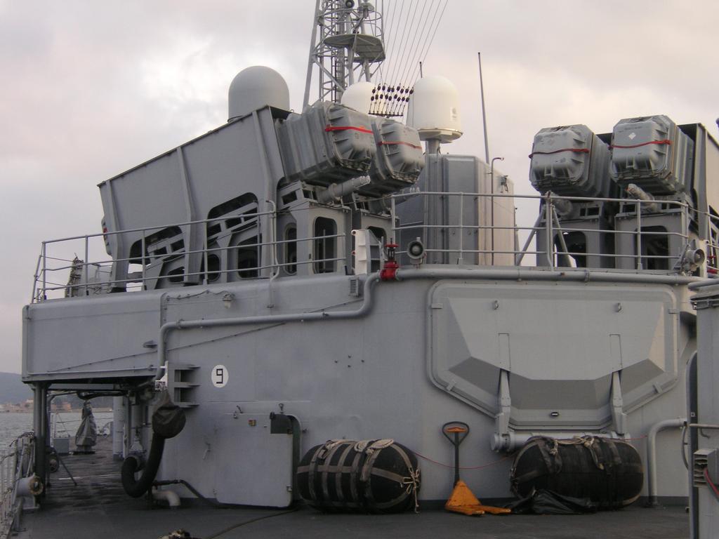 The missile is divided into four modular parts: -The forward section houses the radar seeker, associated guidance computer and autopilot, inertial system with gyros and accelerometers, radio