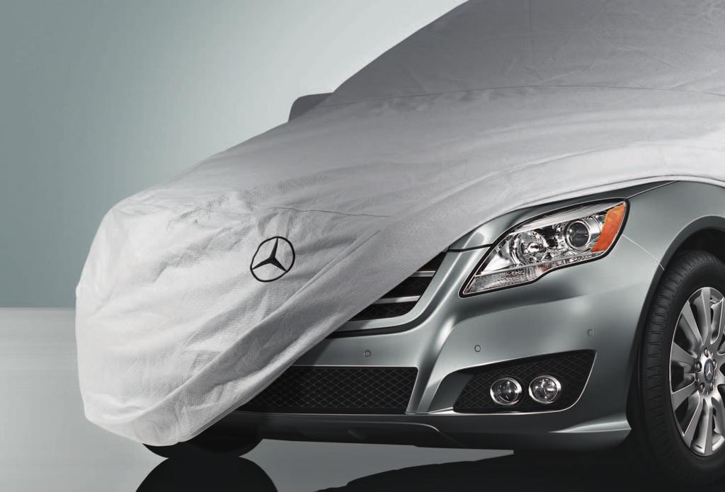 16_17 Car Care Car Utility Vehicle Cover This UV-resistant 3-layer cover helps protect the finish of your R-Class from the elements.