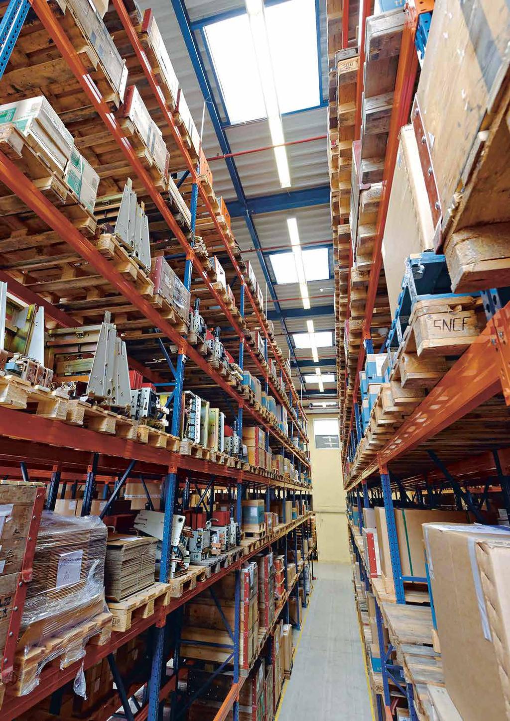 Page 30 Warehouse and logistics Warehouse and logistics Page 31 Warehouse and logistics ELEKTRON relies on efficiency and high availability, which is why we invest in optimising warehousing logistics.