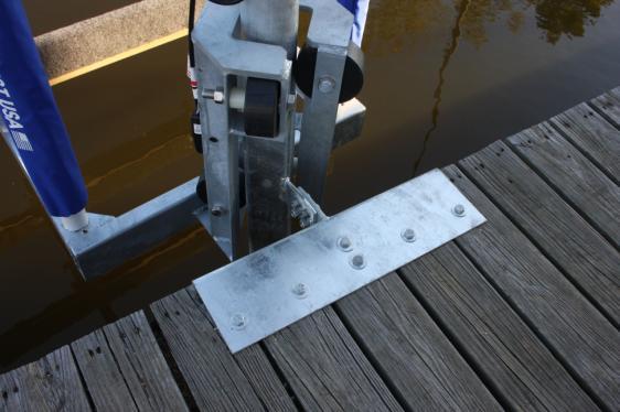mount and one tab welded to the included pile mount clamp. The tabs bolt together to support the drive pipe on the dock Dock Mount Plate Your PWC Lift is supplied with 1 dock mount plate.