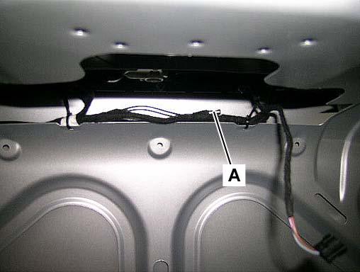 Excessive force will dent the trunk lid. Do not use excessive force when seating the gasket to the trunk lid.