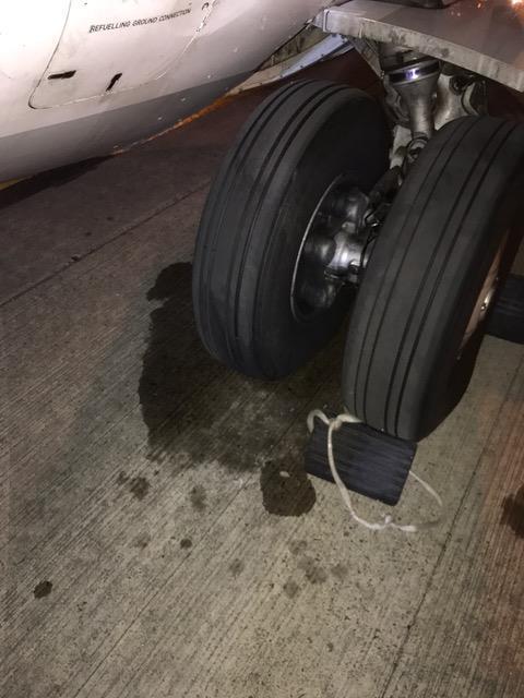 Spill LFO 2017 02 A spillage of approximately 5 litres took place while fuelling an ATR 72 aircraft. It was found that during fuelling the coupling had leaked.