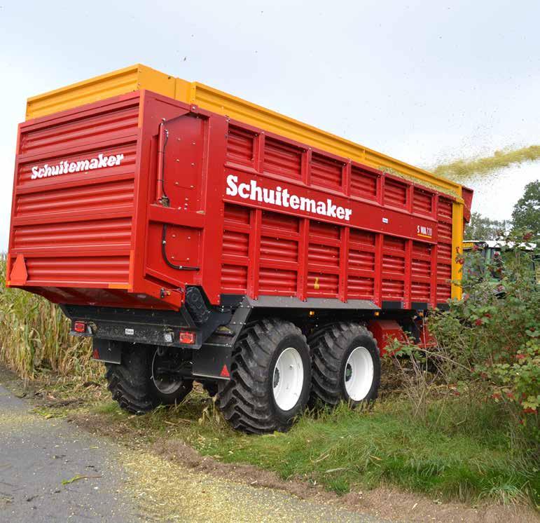 The mechanically driven Siwa The mechanically driven four-wheeled Schuitemaker Siwa silage wagon was developed specially for extremely wet and difficult conditions.