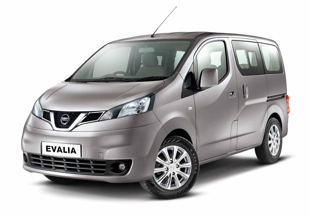 INTERIOR Slide open the doors of the Nissan Evalia and the first thing you take in is an exceedingly spacious and visually