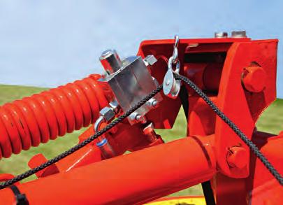 The tractor s 3-point hitch stays at the same preset height.
